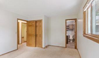 4403 W Riverview Dr, Alma, MI 48801