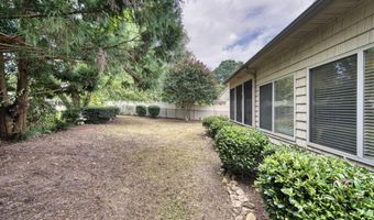 28 COBBLESTONE Dr, Anniston, AL 36207
