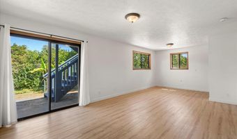 2130 Kauhikoa Rd A, Haiku, HI 96708