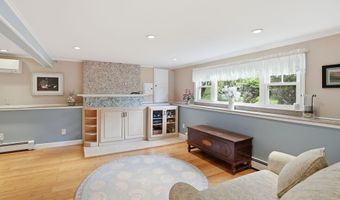 17 Briggs Ave, Bourne, MA 02532