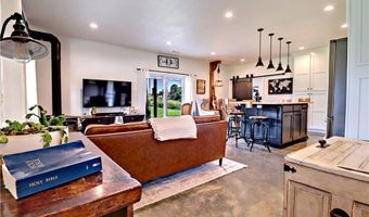 13330 S Hendrix Rd, Bentonville, AR 72713