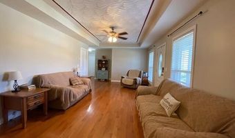 105 Springhill Dr, Bardstown, KY 40004