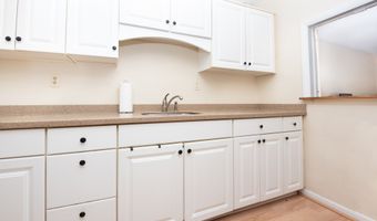 2370 North Ave 2G, Bridgeport, CT 06604