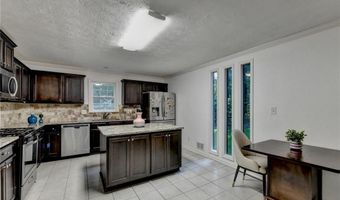 117 Ridge Rd, Berkeley Lake, GA 30096