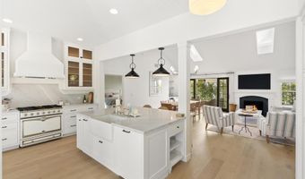 210 Estrella St, Solana Beach, CA 92075