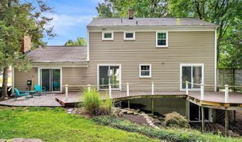 667 Duxbury Ct SE, Ada, MI 49301