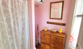 329 W Washington Ave, Alpena, MI 49707