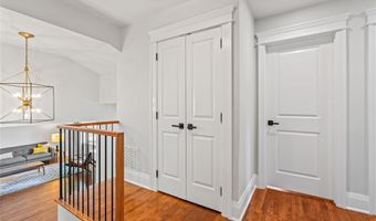 2 Lydia Ct, Albertson, NY 11507