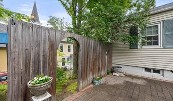 10 Prospect St, Bristol, NH 03222