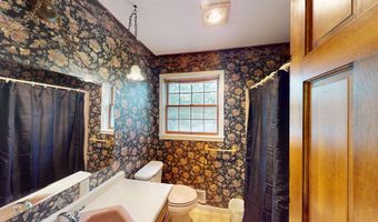 211 N 5TH Ave, Abbotsford, WI 54405