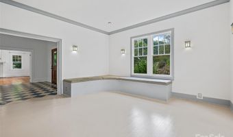 111 Rathfarnham Cir, Asheville, NC 28803