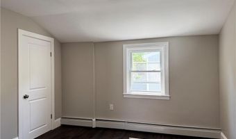 77 Ash St, Lincoln, RI 02865
