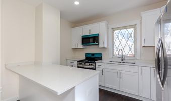 73 Maple Ave, Johnston, RI 02919