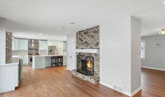 1405 Surrey Ln, Algonquin, IL 60102