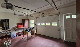 8 Clough St, Bow, NH 03304