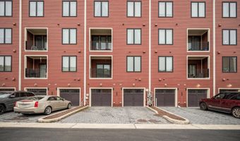 2111 RICHMOND Hwy 101, Alexandria, VA 22301