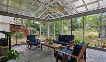 706 Eaglebrooke Dr, Ballwin, MO 63021