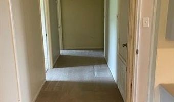 5621 CARL St, Alexandria, LA 71301
