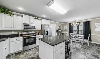 169 Creekside Dr, Austin, AR 72007