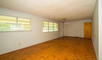 2528 Meadow Rd, Biloxi, MS 39531