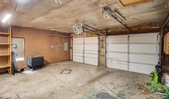 9024 Oakridge Dr, Alton, IL 62002