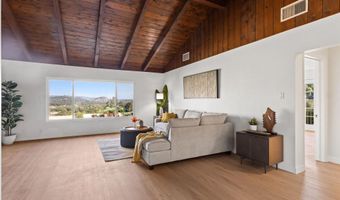 25311 Jesmond Dene Rd, Escondido, CA 92026