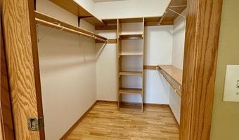 2733 Campus Ln, Albert Lea, MN 56007