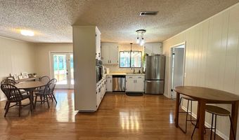 2604 Dottie St, Adel, GA 31620