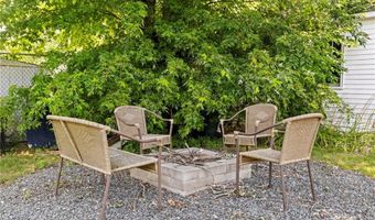 794 Main Ave, Warwick, RI 02886