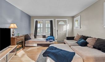 640 Plainfield Rd, Akron, OH 44312