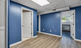 321 Fairview Ct, Ballwin, MO 63021