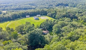52 Singleton Rd, Chaplin, CT 06235