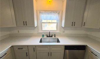 94 Conanicus Rd, Narragansett, RI 02882