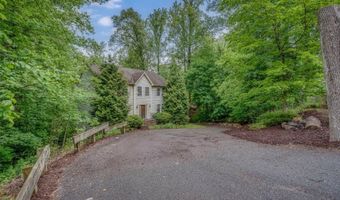 221 Sussex Ave, Andover, NJ 07860