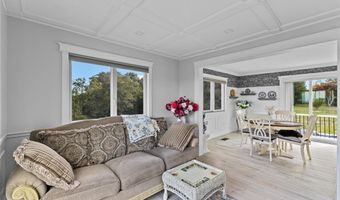 10 J H Dwyer Dr, Middletown, RI 02842