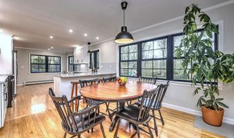 79 Meadow Wood Rd, Branford, CT 06405