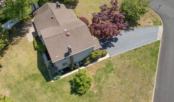 540 Sherman Ave, Belford, NJ 07718