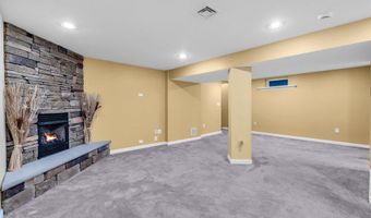 316 Seaman Ave, Beachwood, NJ 08722