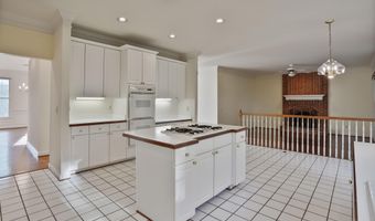 10307 FLEMING Ave, Bethesda, MD 20814
