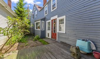 141 Centre St, Bath, ME 04530