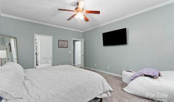 8 Secrest Dr, Arden, NC 28704