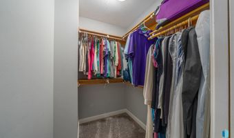 316 S Country Club Ave, Brandon, SD 57005