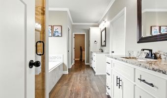 4046 Hampton Dr, Benton, AR 72019