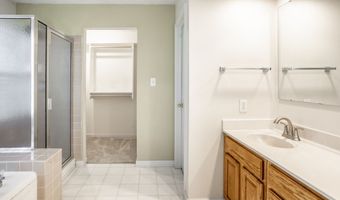1101 Spanish Lake Dr, Avon, IN 46123