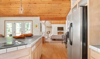 1598 Wawona Way, Arnold, CA 95223