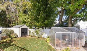 18 Lyman Ave, Johnston, RI 02919