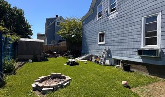 384 Wells St, Bridgeport, CT 06606