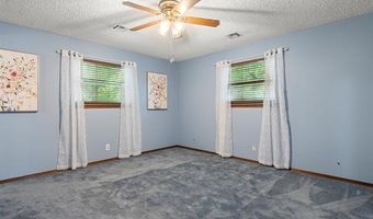 4724 Pathfinder Ct, Bartlesville, OK 74006