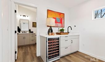 2043 S Makar Ln, Boise, ID 83706