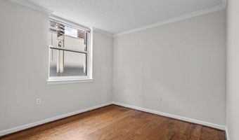 880 N POLLARD St N 224, Arlington, VA 22203